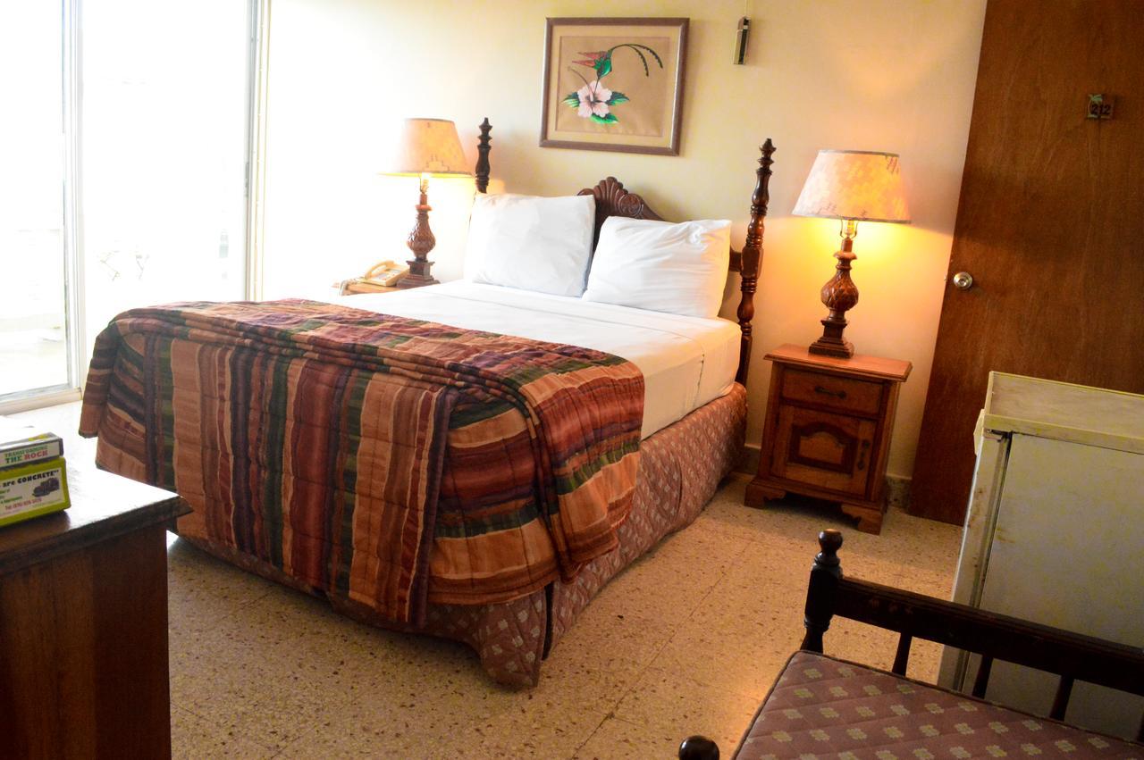 Sahara Dela Mer Inn Montego Bay Dış mekan fotoğraf